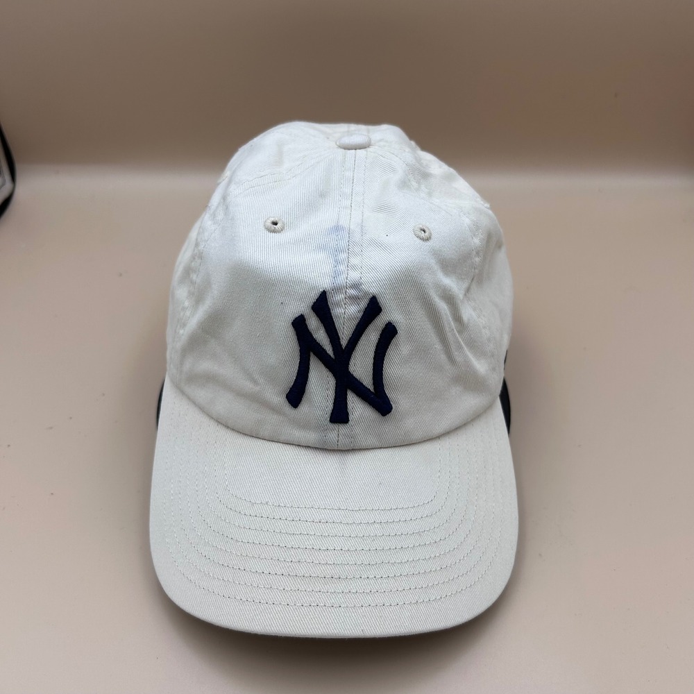 47 Brand New York Yankees Clean Up Hat Cream Navy Blue Adjustable Dad Cap OSFA